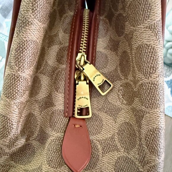 Coach Hadley Hobo 79249 Signature Canvas Bag with Heart Charm - Picture 8 of 16